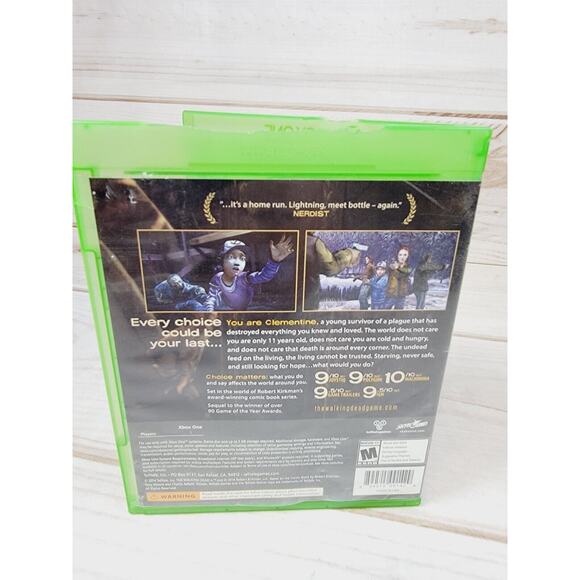 The Walking Dead: Season Two & The Elder Scrolls Summerset (Microsoft Xbox One) - Picture 9 of 13